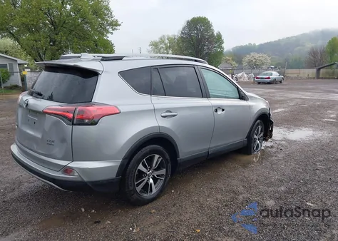 2017 Toyota Rav4 Xle из США, поврежденный, VIN 2T3RFREV4HW616631